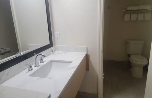 Merced Hotel | Ramada by Wyndham Merced