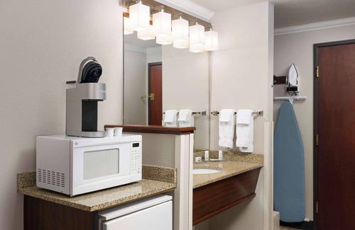 Moses Lake Hotel | Ramada by Wyndham Moses Lake