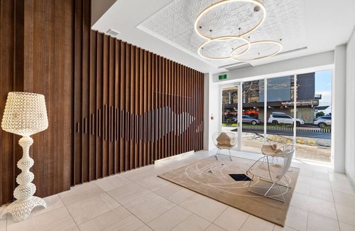 Hamilton Hotel | Ramada By Wyndham Hamilton City Center