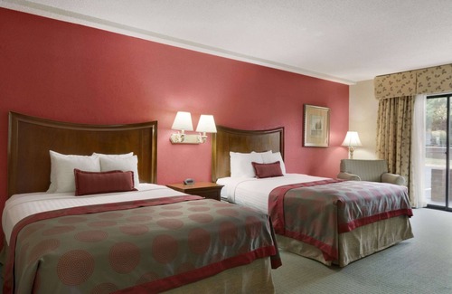 Southwest Raleigh Hotel | Ramada by Wyndham Raleigh