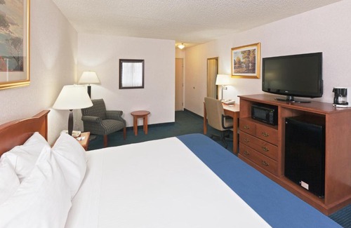 Southside Hotel | Ramada by Wyndham Santa Fe