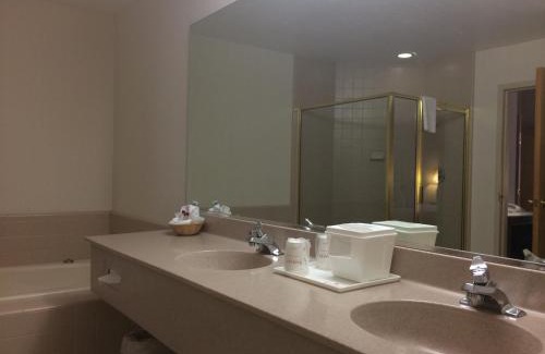 St. George Hotel | Ramada by Wyndham St George