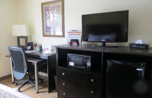 Lake Delton Hotel | Ramada by Wyndham Wisconsin Dells