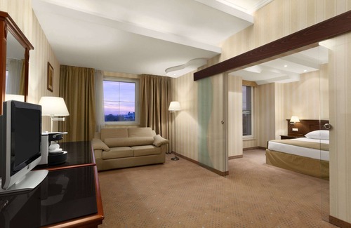 Sector 1 Hotel | Ramada Hotel & Suites by Wyndham Bucharest North