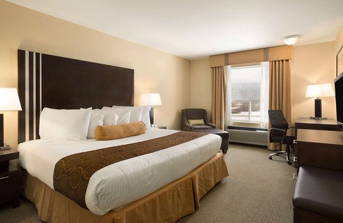 Golden Hotel | Ramada Limited Golden