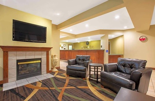 Redding Hotel | Ramada Limited Redding
