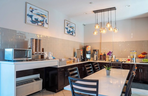 South Redondo Hotel | Ramada Limited Redondo Beach