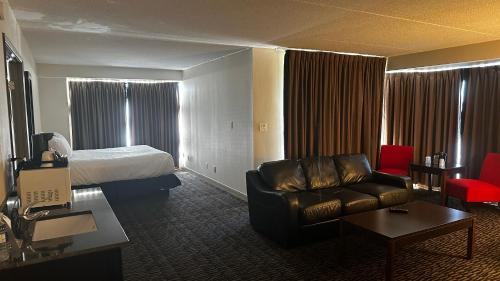 Niagara Falls Hotel | Ramada Plaza by Wyndham Niagara Falls