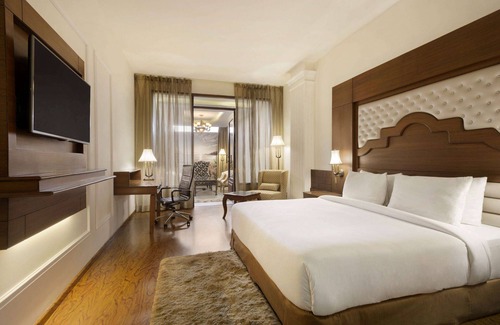 Zirakpur Hotel | Ramada Plaza by Wyndham Chandigarh Zirakpur