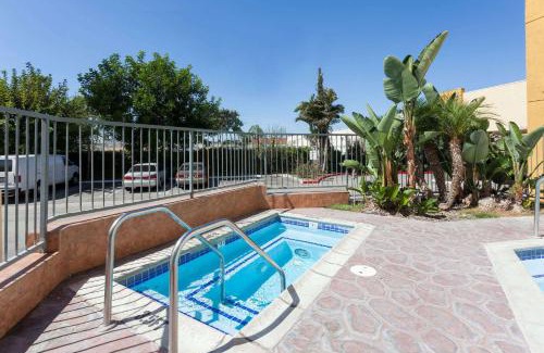 Garden Grove Hotel | Ramada Plaza by Wyndham Garden Grove/Anaheim South