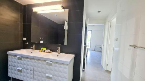 Korotogo Apartment | Ramada Suites By Wyndham Seafront Coral Coast