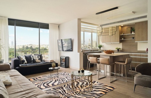 Tel Aviv Apartment | Ramat Aviv Stylish Stay by Sea N' Rent