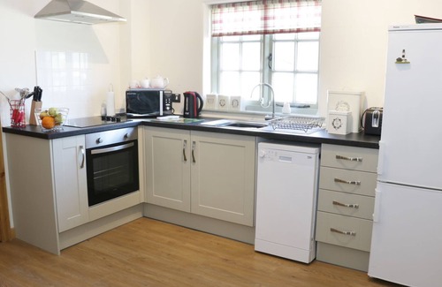 Newtown Cottage | RAMBLERS, pet friendly, with a garden in Kerry