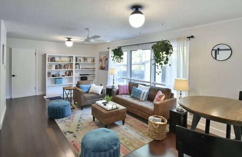Southwest Raleigh House | Rambling Raleigh | Central | Golf | <3mi to NCSU + Downtown | Large Unique Space
