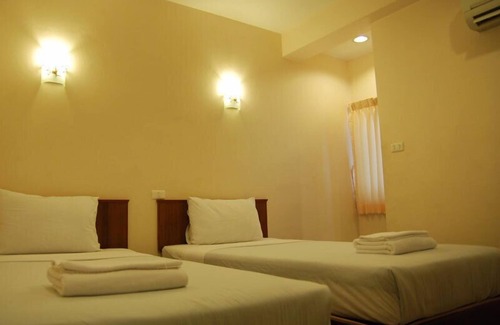 Talat Yot Hotel | Rambuttri House