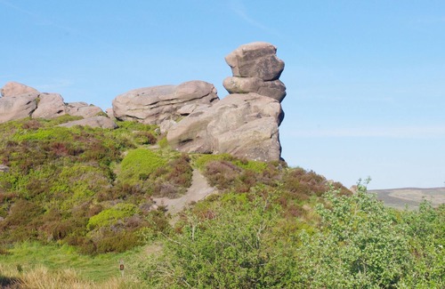 Leek Cottage | Ramshaw Rock - Ground floor cottage/apartment secure private garden dogs welcome