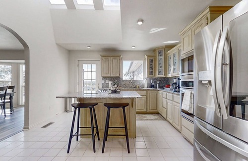 Maysville House | Ranch life experience with private pool and washer/dryer