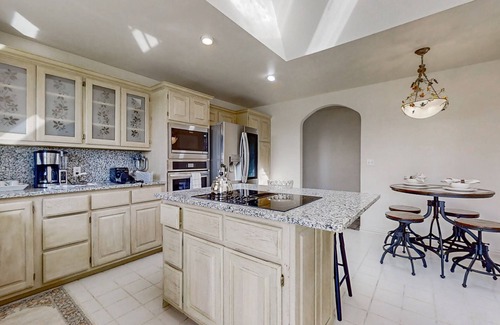 Maysville House | Ranch life experience with private pool and washer/dryer