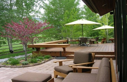 Ketchum House | Ranch like setting one mile from town and across from River Run Lodge