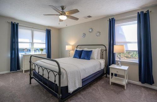 Addison Heights House | Ranch Style Home & Plenty Of BKYD Space Near KSU