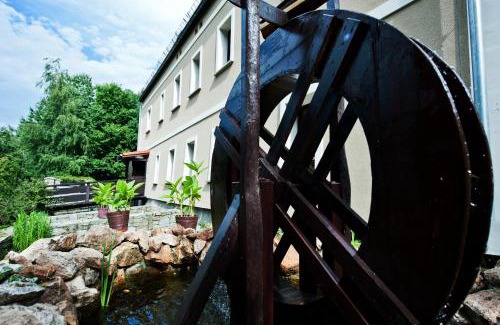 Marcinowice Bed & Breakfast | Rancho Ślężański Młyn