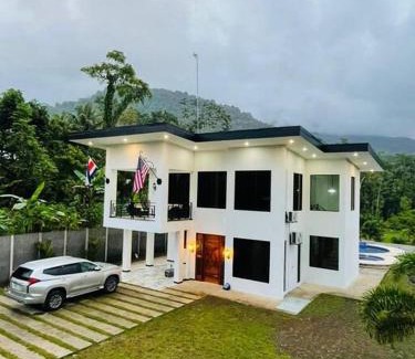 Canton Parrita Villa | Rancho Hope