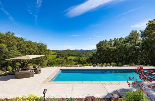 Adelaida Villa | Rancho Robles by AvantStay Vineyard Villa w Views Pool Privacy