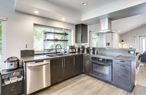 Rancho Santa Margarita House | Rancho Santa Margarita Home with Fire Pit!