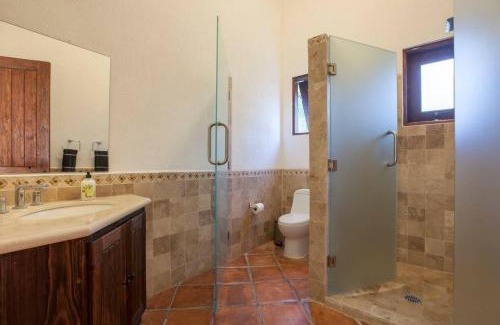 La Paz House | Rancho San Lorenzo - 2 Br house in authentic Ranch - Casa Bugambilias
