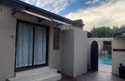 Greater Johannesburg Metropolitan Area House | Randburg Guest Suite