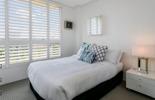 Neutral Bay Apartment | RANG9 - 2 bedroom w spectacular views - Cremorne
