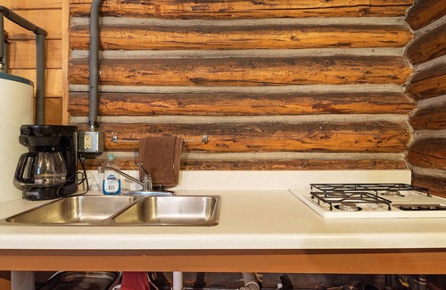Cheyenne Crossing Cabin | Ranger Cabin on Spearfish Creek
