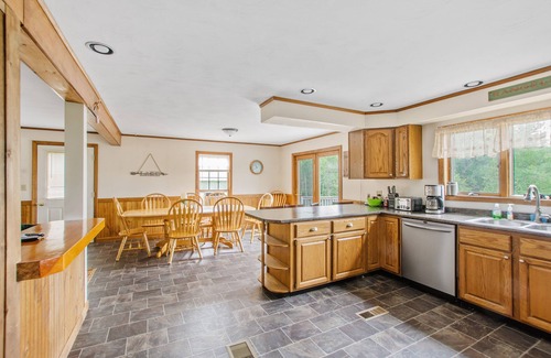 Rangeley House | RANGLEY LAKE WATERFRONT! Sleeps 11