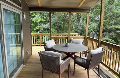 Rainy Lake Cabin | Ranier's Hidden Gem - 3 bedrooms