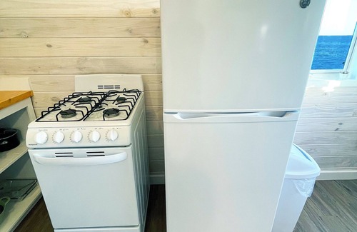 Alice Town House | Ranked by VRBO/HomeAway Top 10 Most Unique Rentals Worldwide, Walk to Town.