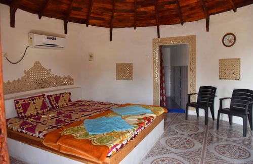 Bhuj Hotel | Rann Village Resort