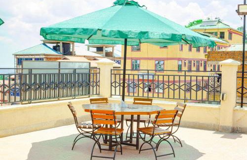 Kenya Hotel | Rapolis Hotel Keroka
