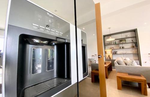 Bramley House | Rare & Breathtaking View With Secret Garden Bar