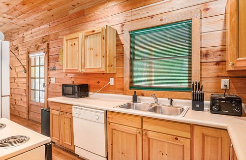 Lakemont Cabin | Rare easy access RV, trailer, & motorcycle parking, dog friendly cabin
