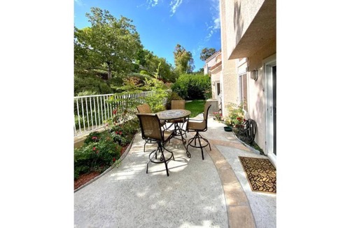 Aliso Viejo House | Rare Family home w/ 2 car Garage and Quaint Backyard