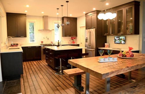 Metro Vancouver Regional District House | Rare Find! A Home Nestled in Forest, Lake & Fjord!