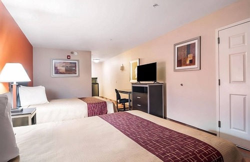 Mableton Hotel | Rare Find! FREE Parking! Martin Luther King Jr. National Historic Site Tour!