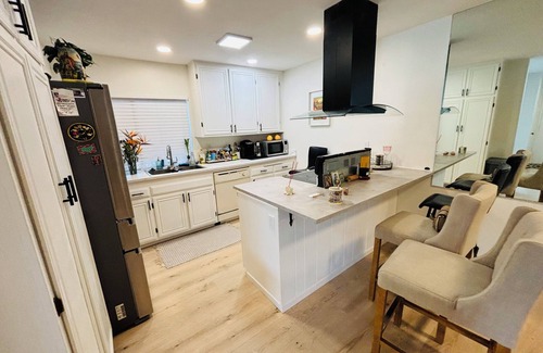 University City House | RARE FIND in a beautiful location near La Jolla Canyon. nNewley remodelled, pool