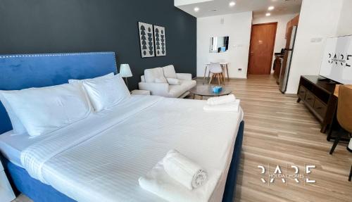 Dubai Production City Apartment | Rare Holiday Homes - Crescent Tower - IMPZ - Dubai Production City - R704