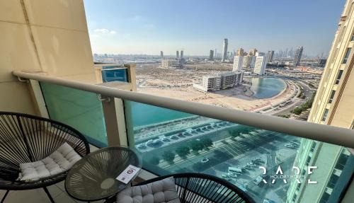 Dubai Production City Apartment | Rare Holiday Homes - Lake View - The Lago Vista Tower A - Dubai Production City - R1503