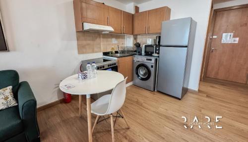 Dubai Production City Apartment | Rare Holiday Homes - Lake View - The Lago Vista Tower A - Dubai Production City - R1503