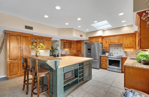 Tanque Verde House | Rare Luxury Spring Fed Riparian 2.5 acre Retreat