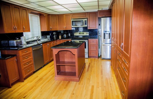 Aylmer Villa | Rare Spacious 4-bedroom Home Prestigious neighborhood near downtown Ottawa