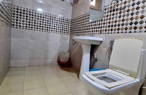 Shoghi Hotel | Rashal Homes