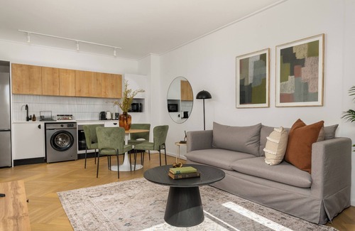 Flora Park Apartment | Ratanga Park Escape | Century City